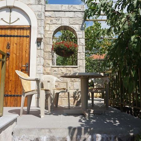 Apartments Bozic Τρέμπινιε Εξωτερικό φωτογραφία
