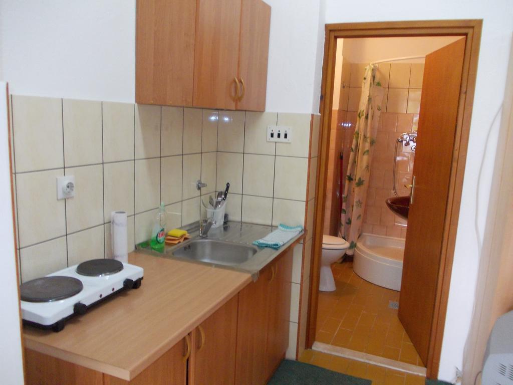 Apartments Bozic Τρέμπινιε Εξωτερικό φωτογραφία
