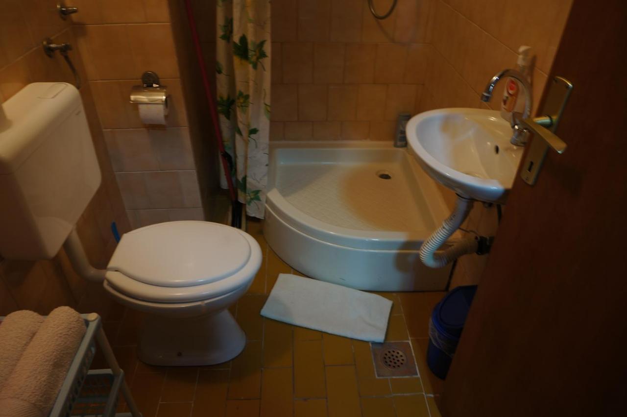 Apartments Bozic Τρέμπινιε Εξωτερικό φωτογραφία